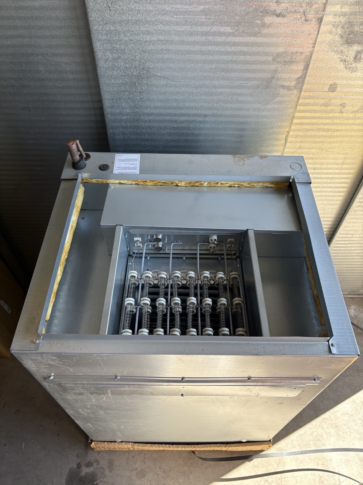 Goodman AWST – 2.5 Ton – Air Handler- 208-230 Model: AWST30LU1308AD