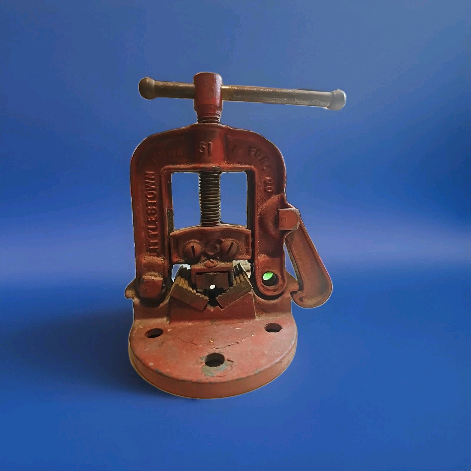 Howe FDRY 2″ Bench Pipe Vise #51 Yoke Hinged Clamp On Pipe Threader Plumbing USA