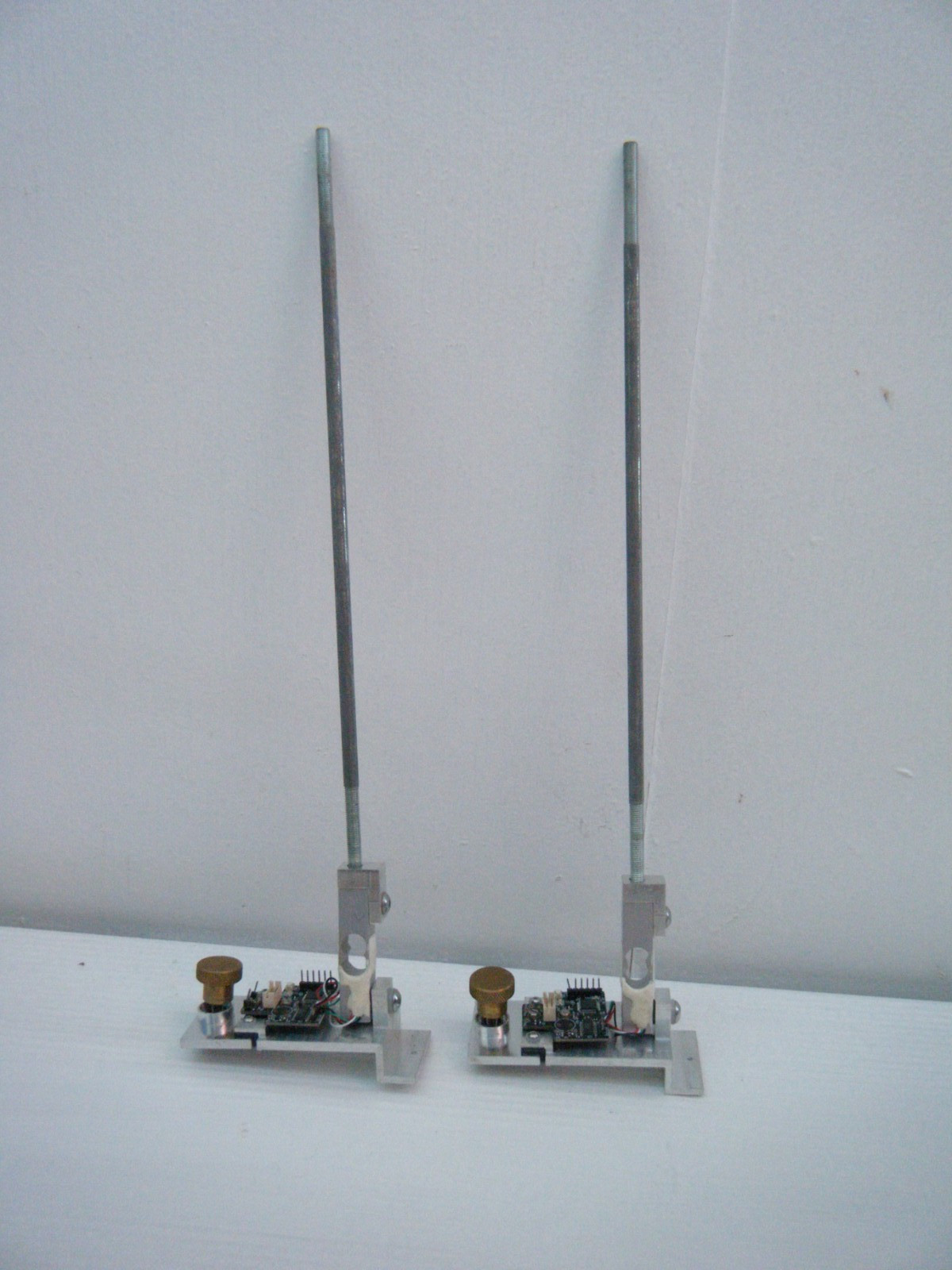 2 Long rods, Mini PC boards wired to 20kg Load Cell Weight Sensors. Unknown use