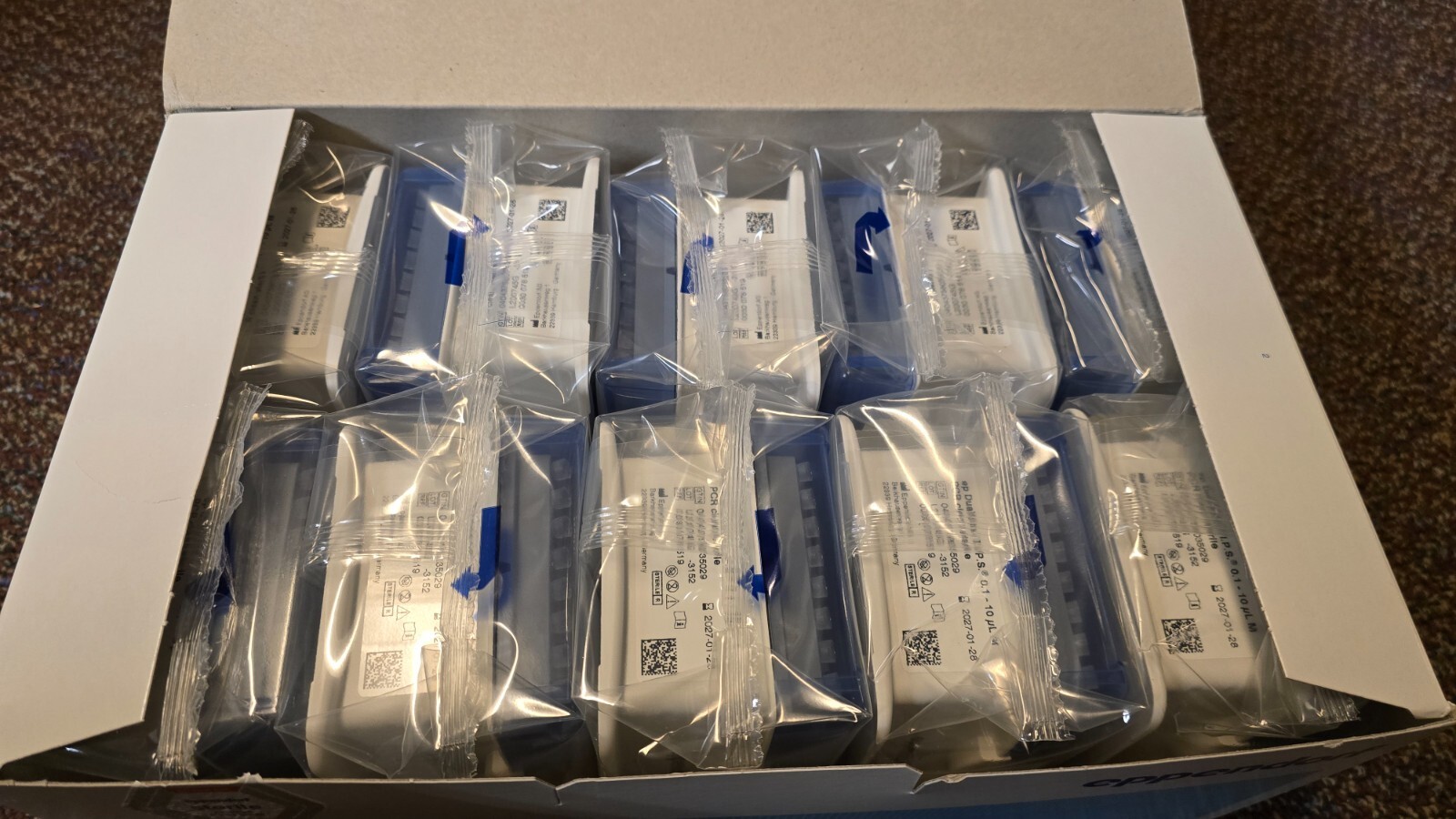 Eppendorf ep Dualfilter pipette tips, 0.1-10ul, 10 racks 96 tips each