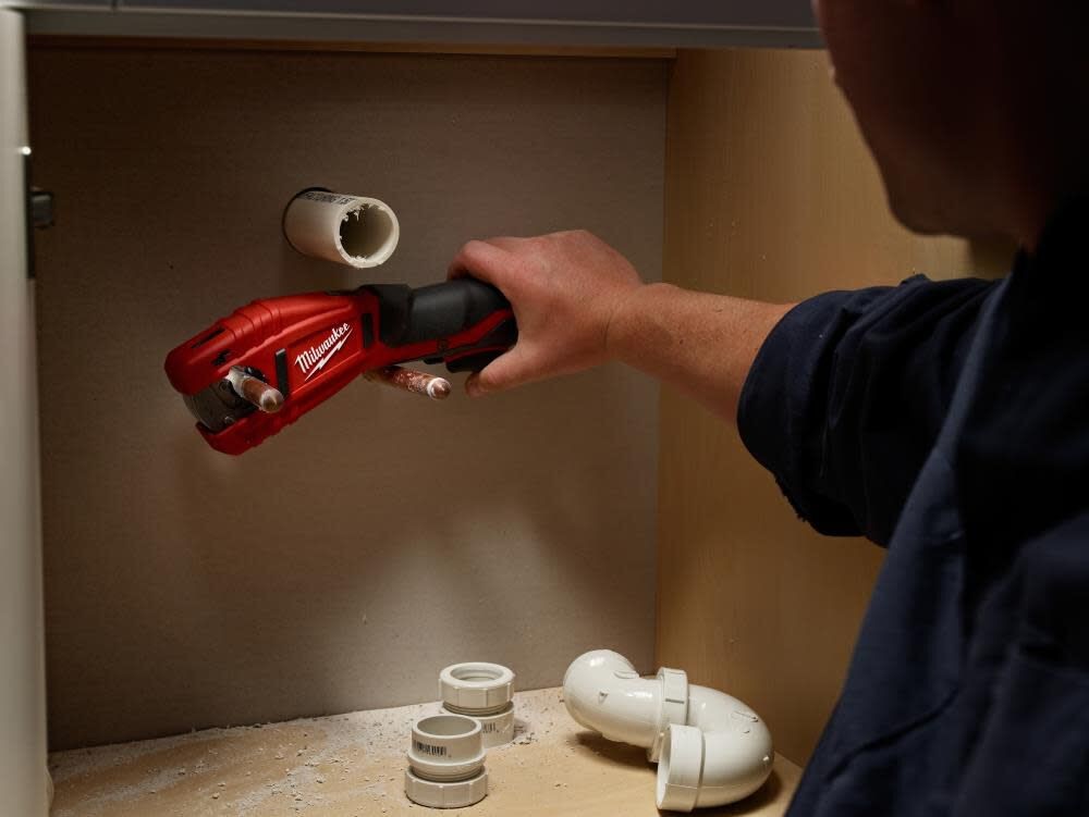 Milwaukee M12 Cordless Copper Tubing Cutter