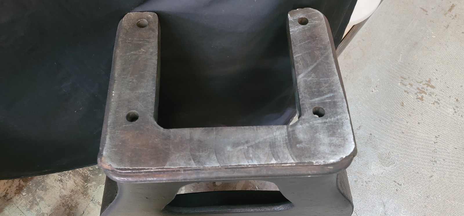 Pair of Cast Iron Factory Tapered Machine Legs 21″ T GS00689