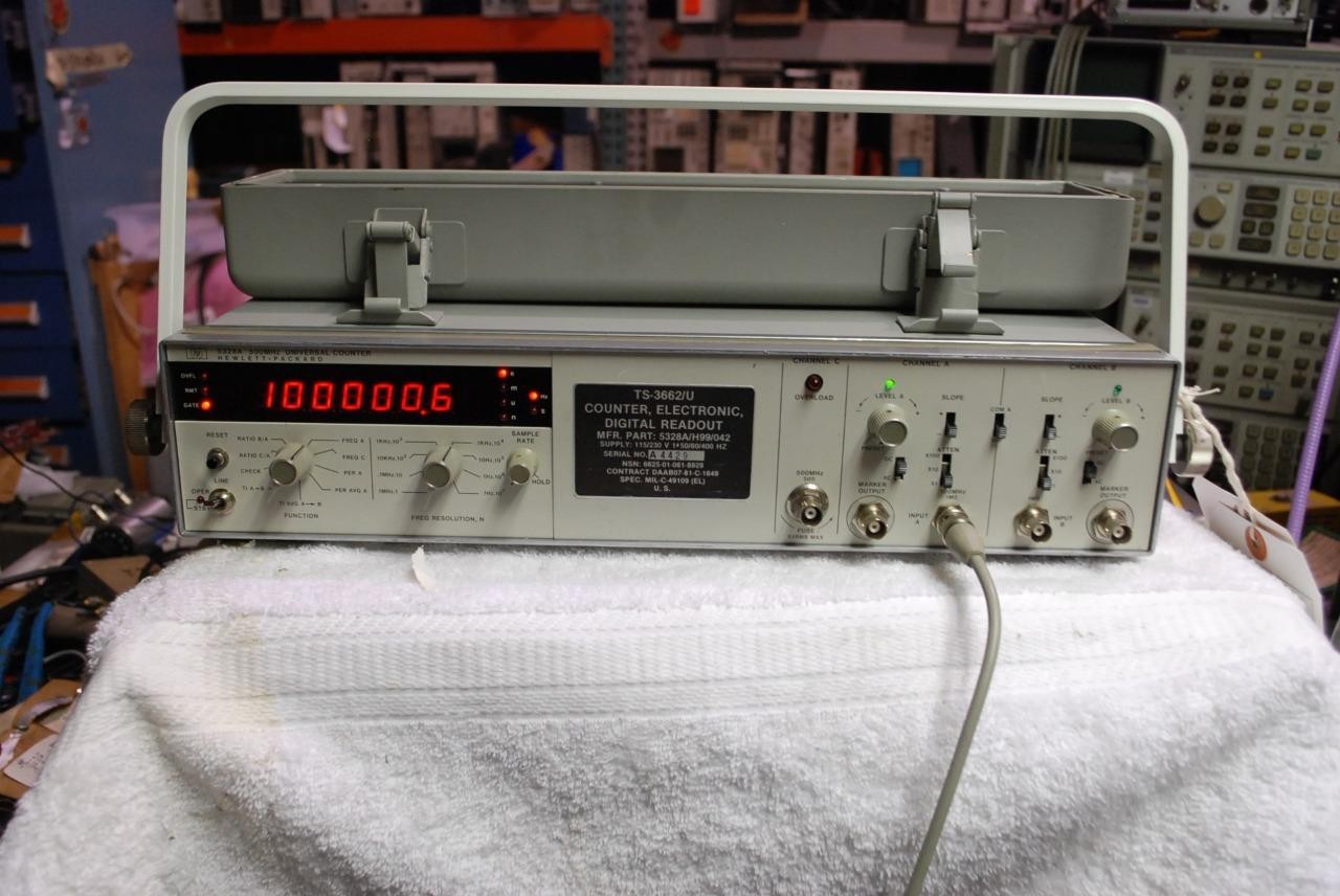 HP 5328A Universal Counter C-Channel 500 MHz Option H99 Opt 011 and 42