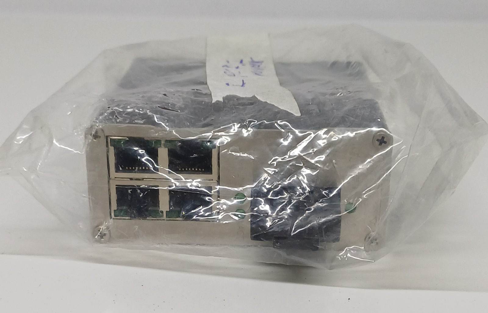 NEW N-Tron 105FXE-SC-15 Industrial Ethernet Switch 5-Port 15km Fiber SC 10-30VDC