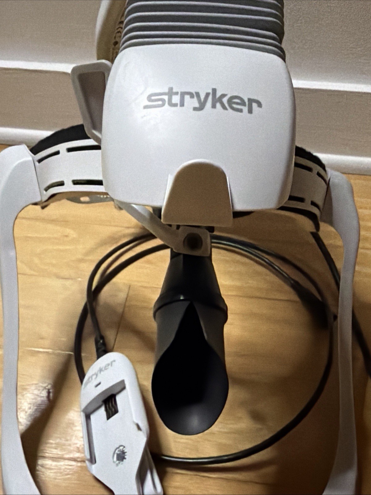 Stryker 0408-645-000 Flyte Helmet with Battery Powered Headlight & Power Cord