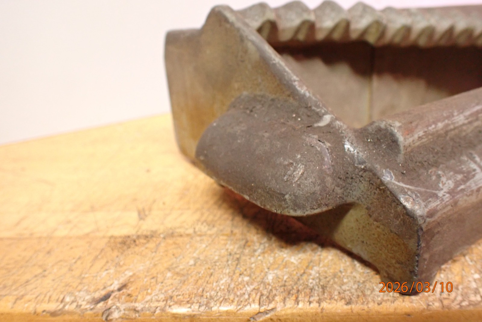 VINTAGE BROWN AND SHARPE CAST IRON GRINDING GRINDER DOG DAWG HOLDER STAND