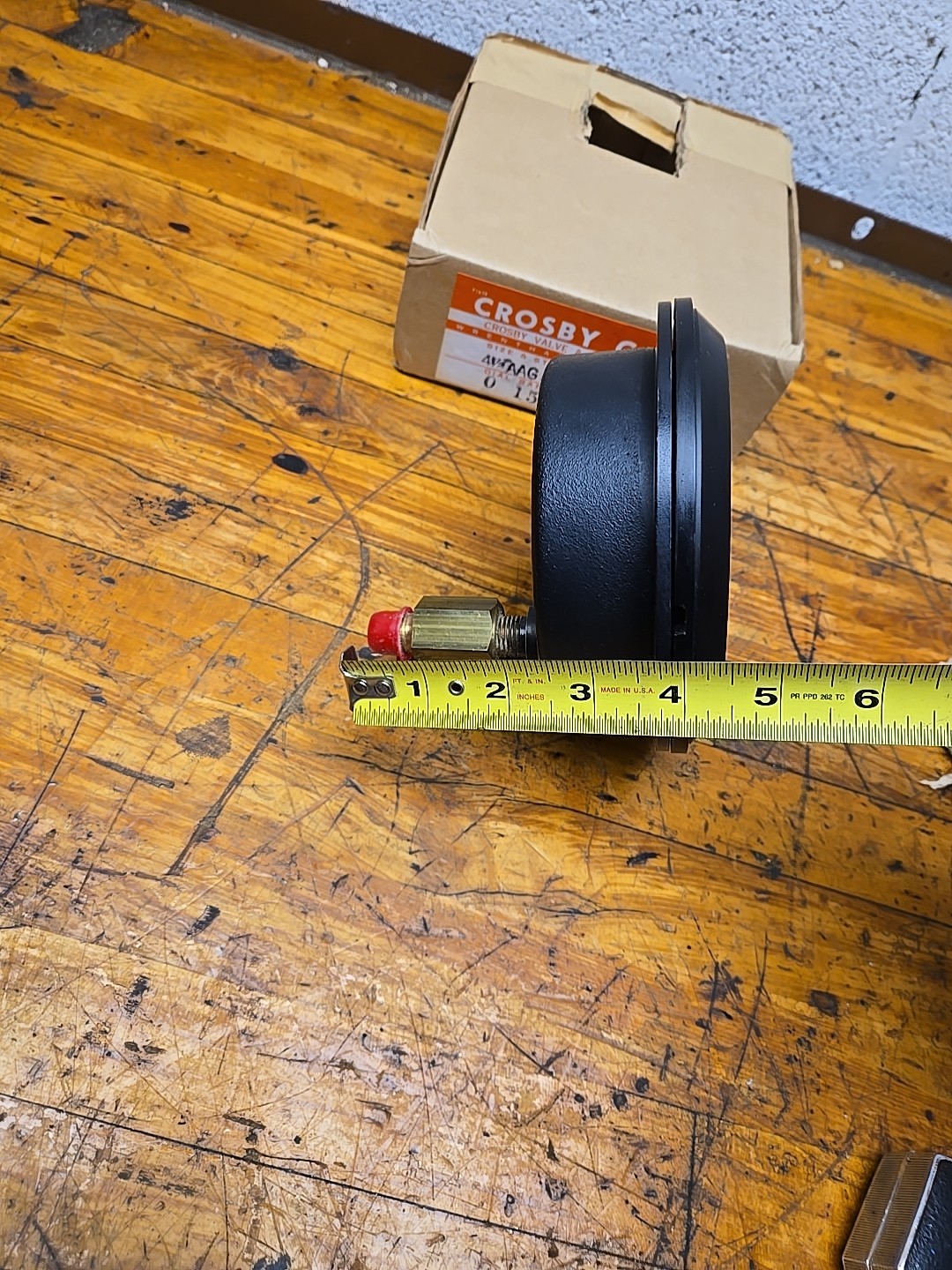 Crosby Gauge PSIG,1/8 lb. Subdiv. 0-15 lbs AAG 6″ Diameter