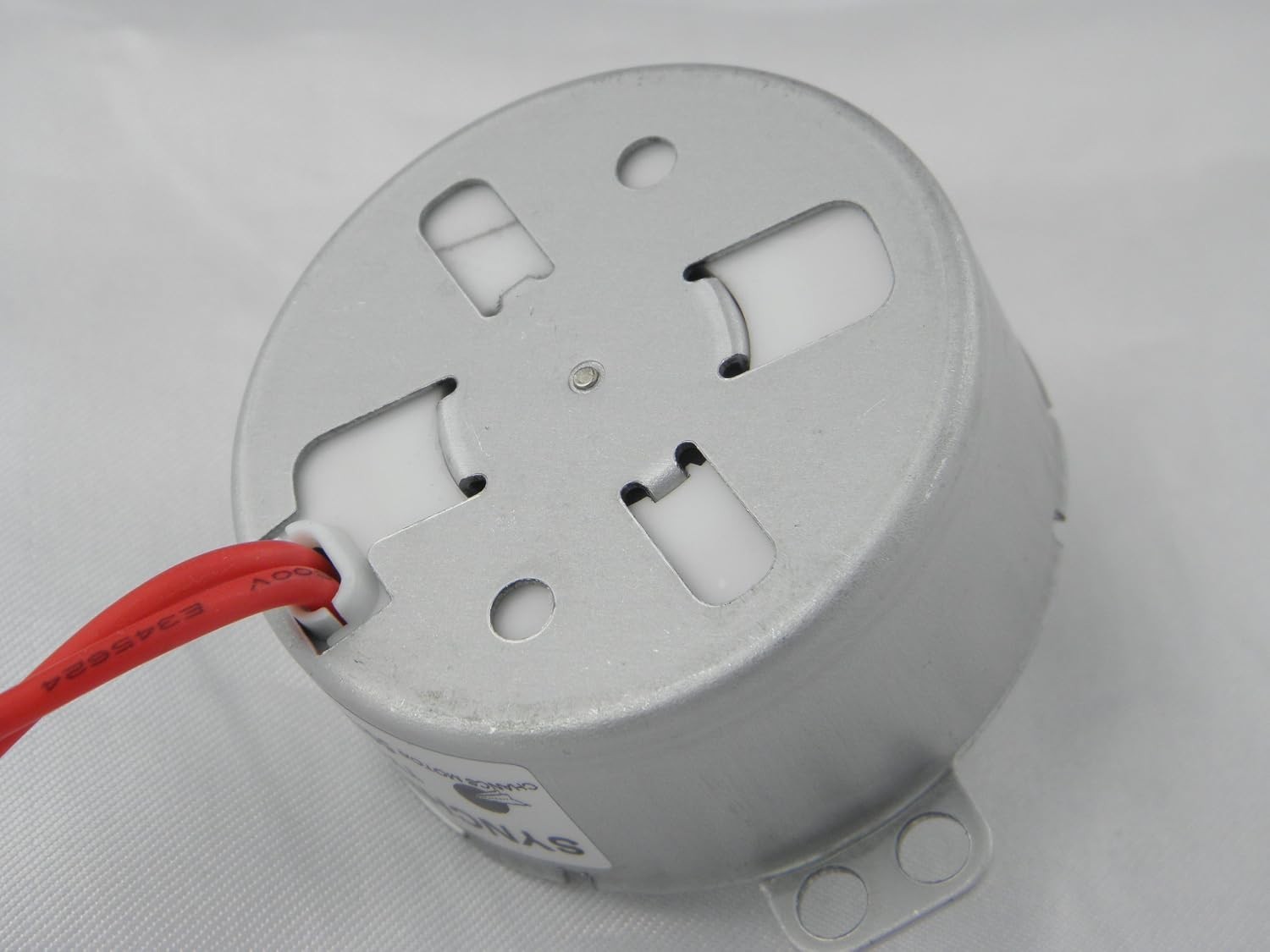 Compact 110V Synchronous Gear Motor 20-24 RPM for DIY Projects & School