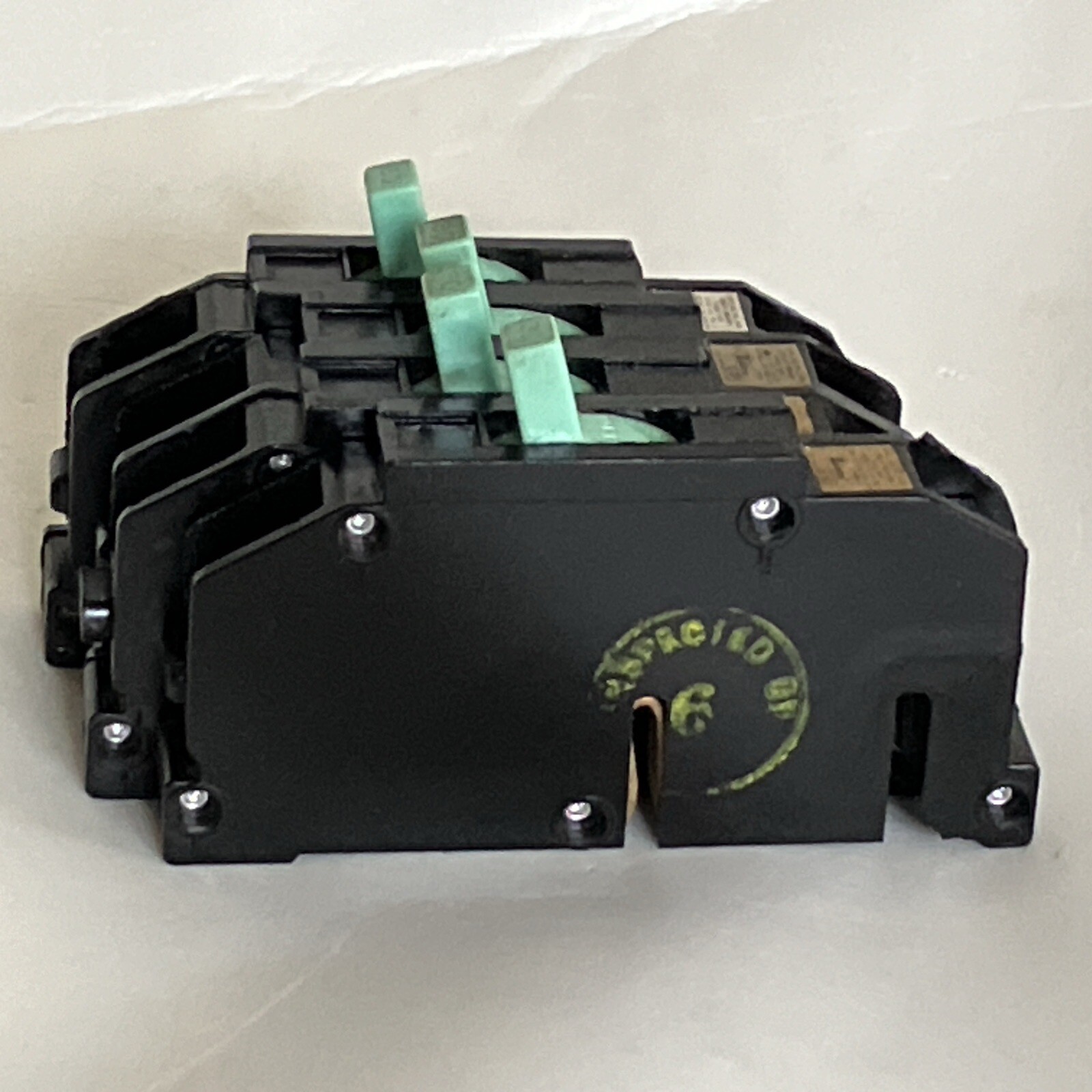 T30 Zinsco GTE Sylvania 1P30A 120VAC Plug-in / Feed-thru Breaker T130 Green