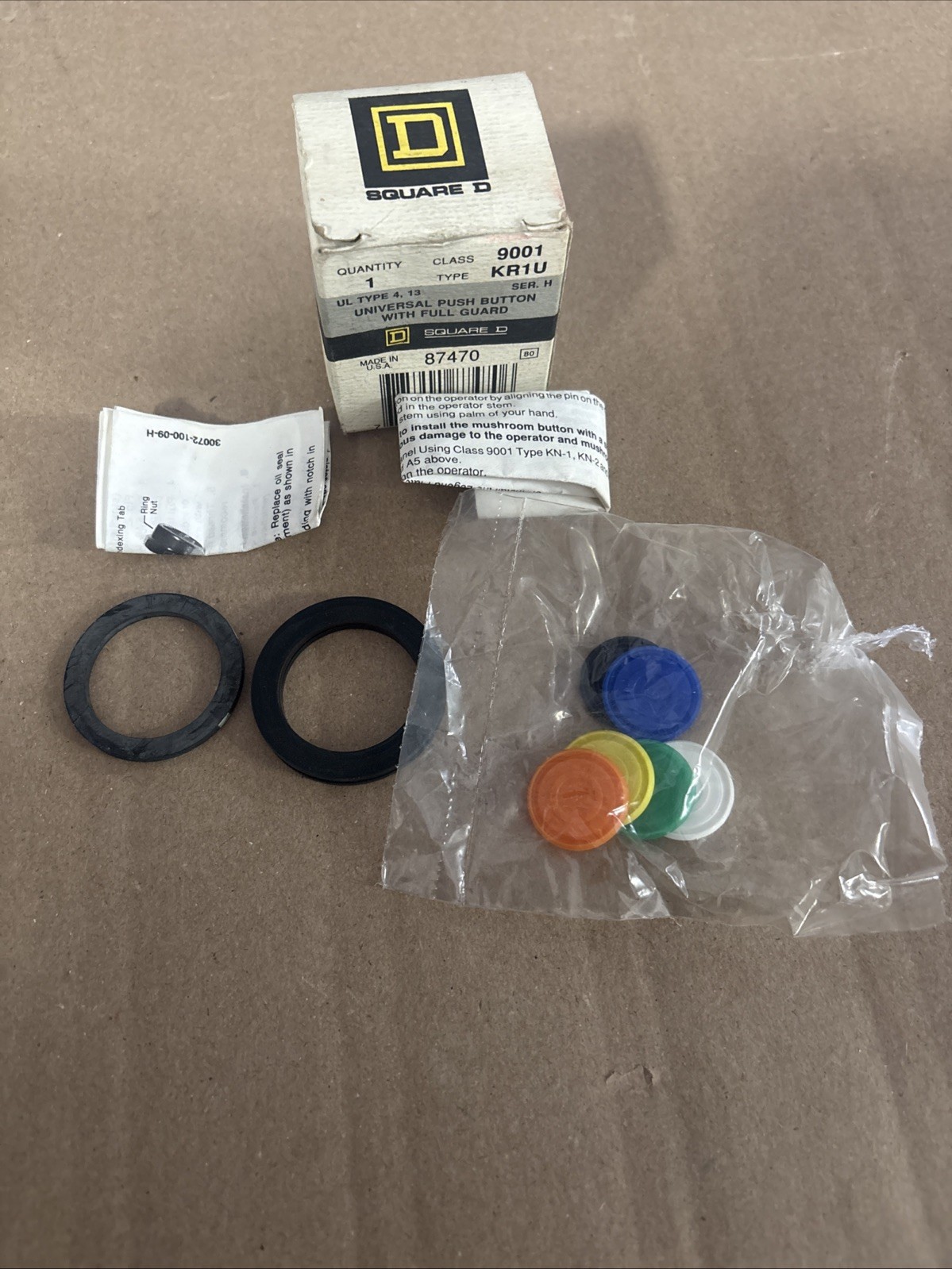 Square D 9001 KR1U Universal Push Button with Full Guard
