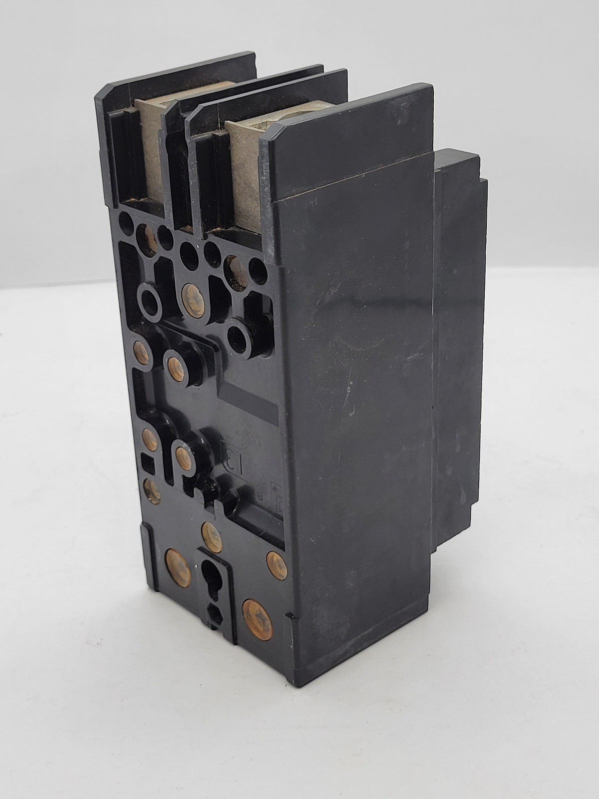 Square D Q2L2150 Circuit Breaker 150A 2P 120/240V Q2L Bolt On Mounting Hardware
