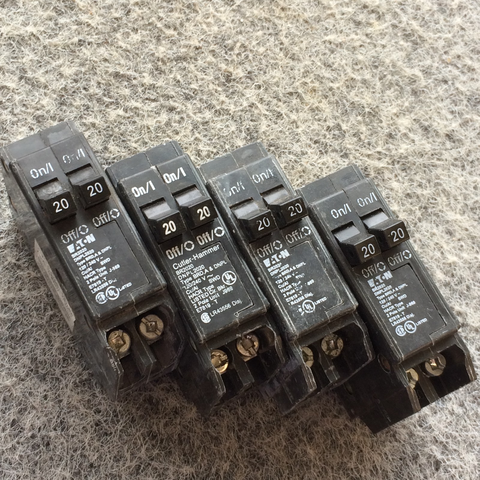 Eaton BR2020 DNPL2020 Single Two Pole circuit breaker Lot Of 4 NOS