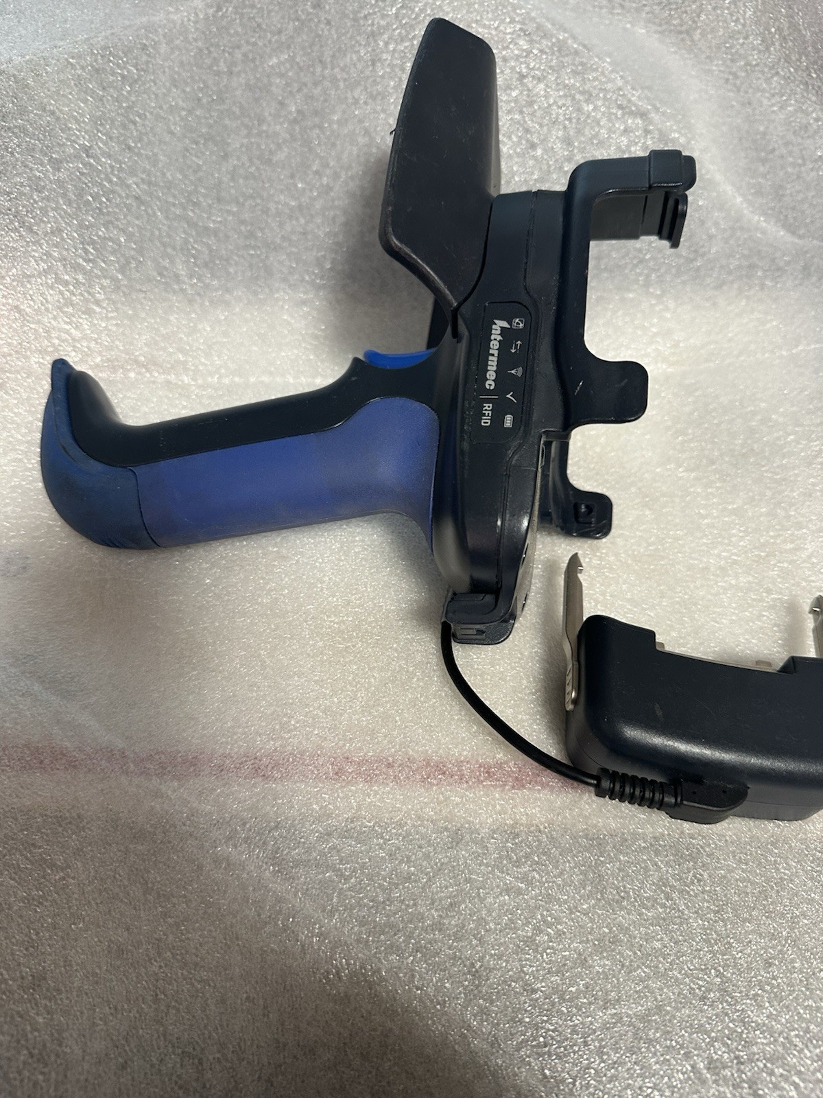 INTERMEC IP30C IP30C0BB014 RFID READER HOLDER + BATTERY