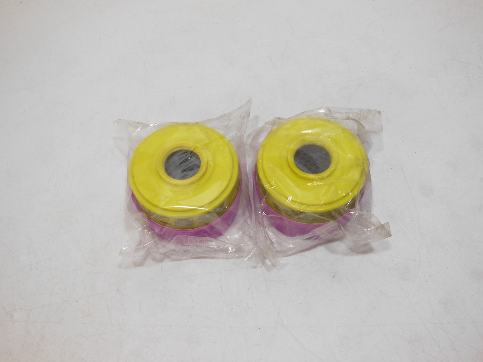 Lot of 2 Survivair 1093-00 Organic Vapor/Acid Filter Cartridges for Series 2000