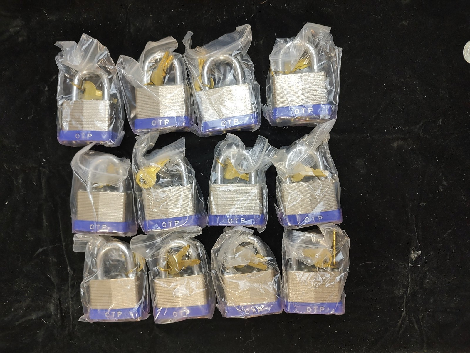 A389 – 12pc KEYED ALIKE 50mm Heavy Duty Laminated Steel Padlock Set