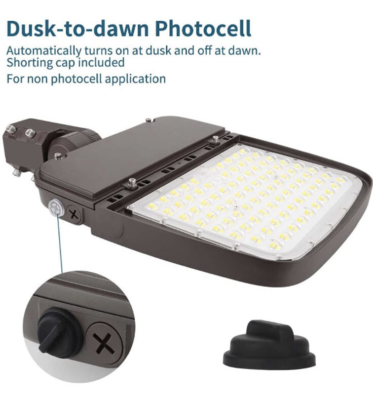 Xbuyee 200W LED Parking Lot Light with Photocell, Dimmable LED 200.0 Watts