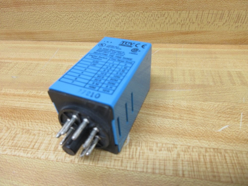 IDEC RTE-P11 Electronic Timer RTEP11 24V, Reversible Face Plate