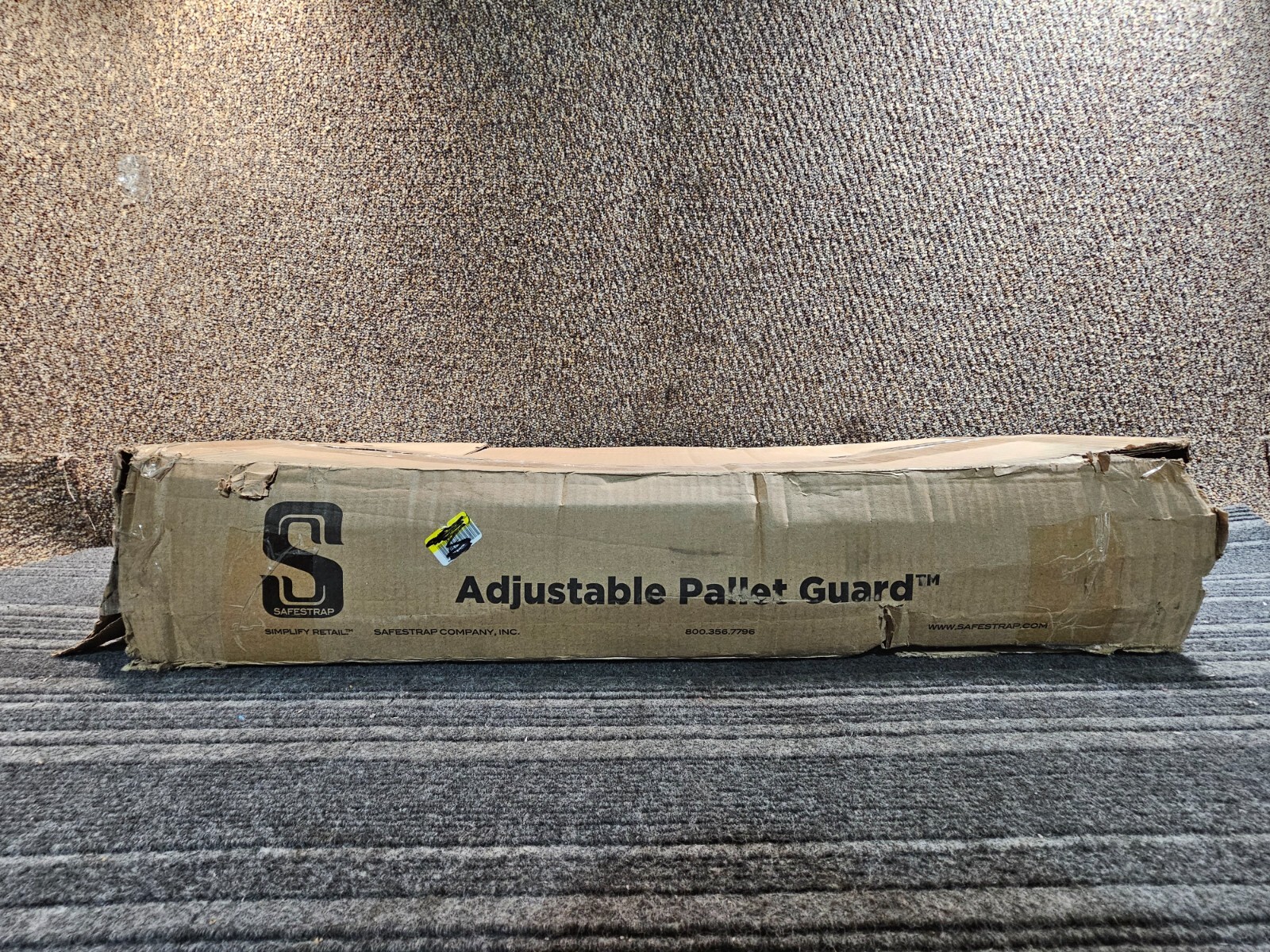 Safe Strap 0774-003 Adjustable 12″ H Black Plastic Pallet Guard