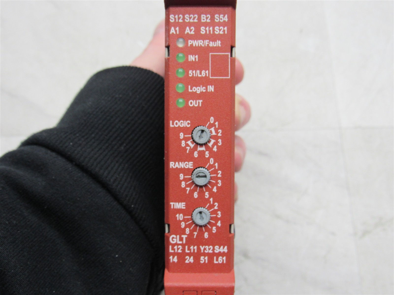 Allen-Bradley GuardMaster 440R-GL2S2T GSR GLT Safety Relay