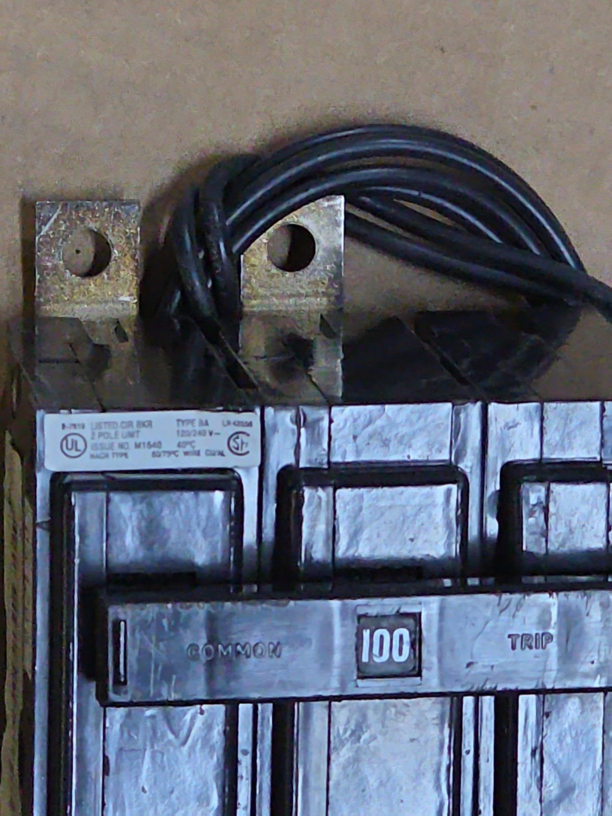 Eaton BAB2100S 100 Amp Shunt Trip Breaker Bolt-On 100 Amp 2 Pole 120/240v