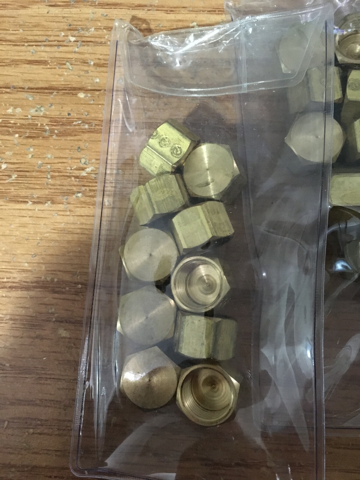 1/8″ F-NPT 300 lb Lead-Free Brass Compression Threaded Pipe Cap – BAG of 10