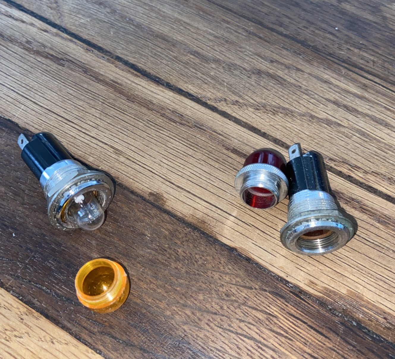 2 Dialco Panel Indicator Lights Red & Amber 75w 125v Plastic Lens