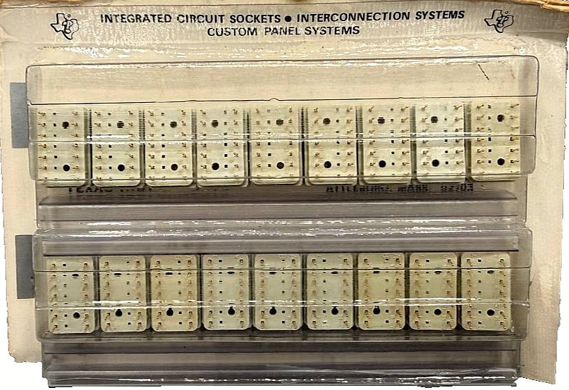Lot of 18 Texas Instruments 16-Pin DIL IC Sockets 2.54mm THT – New Old Stock