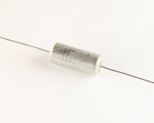 LOT OF FIVE TXA108K006P1G MALLORY capacitor 1,000uF 6V Tantalum Solid Axial