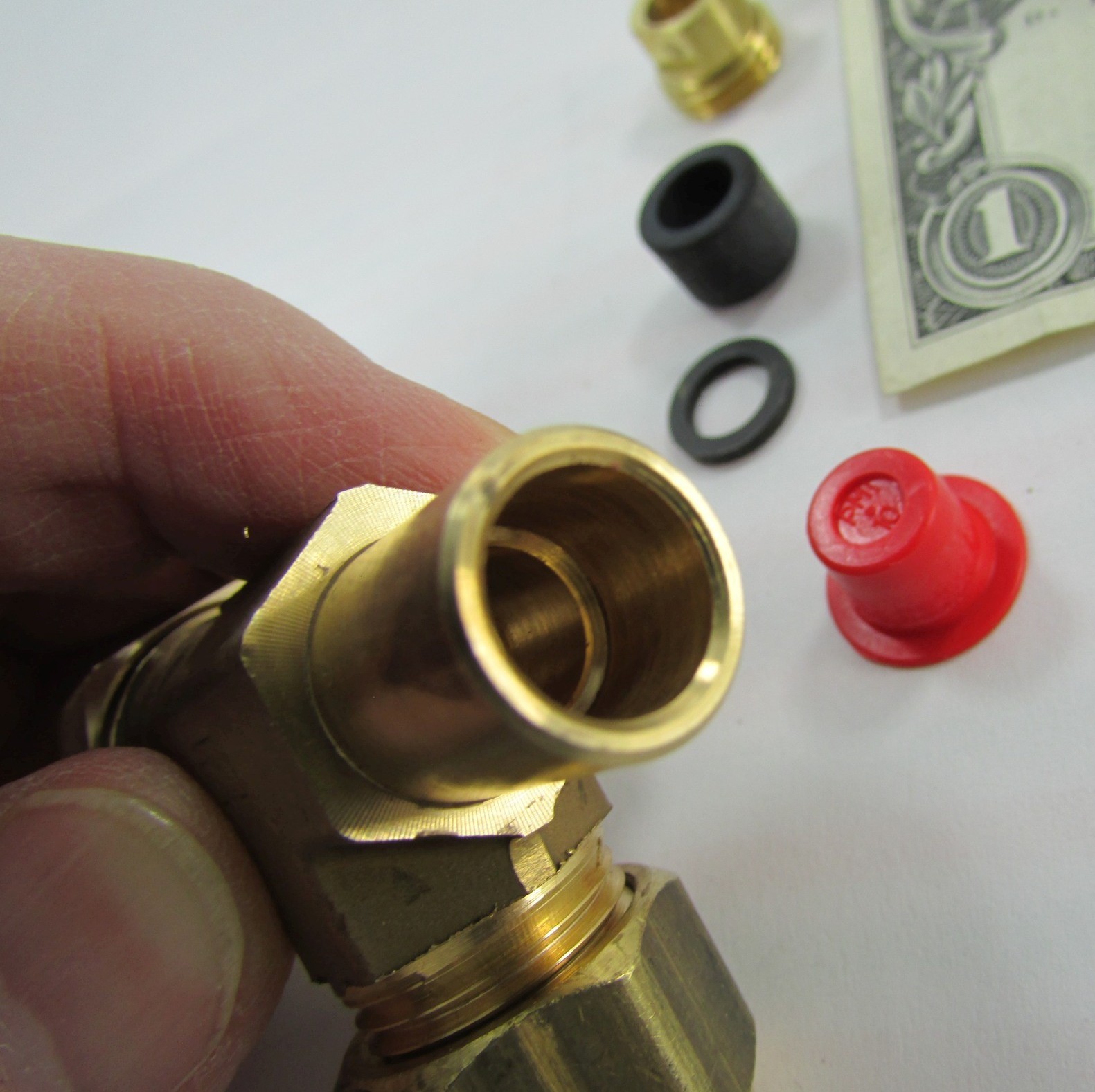 York Brass Refrigerant Liquid Line Charging Valves, 3/8″ OD Tube x Flare Access