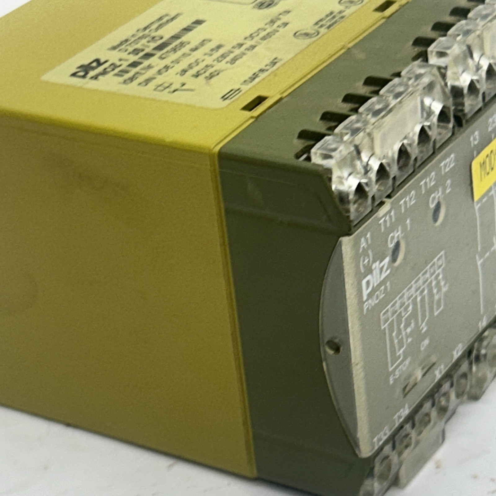 Pilz PNOZ 1 3S/10 Safety Relay 24vdc