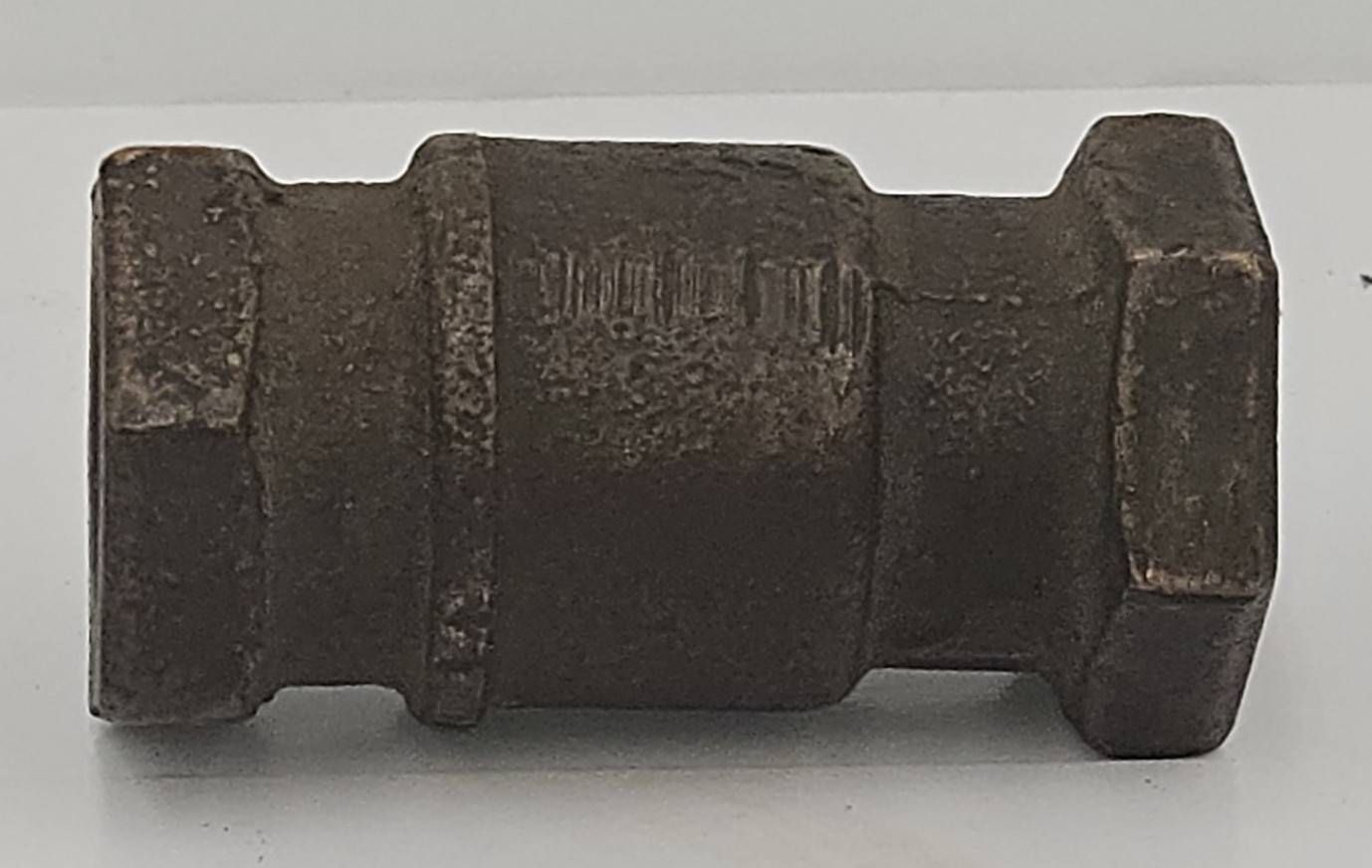 ORIGINAL NO NAME VERTICAL 3/8″ IN LINE FUEL CHECK VALVE HIT & MISS ENGINES