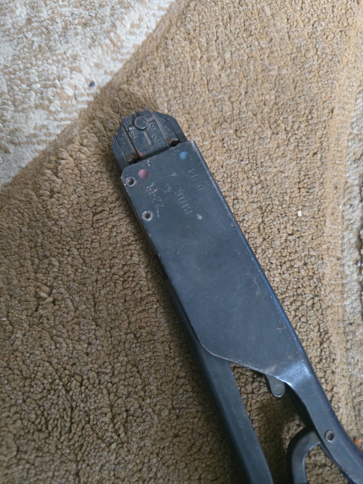 Amp/Tyco/TE CONNECTIVITY 59250 Red and Blue T head ratchet Crimp tool
