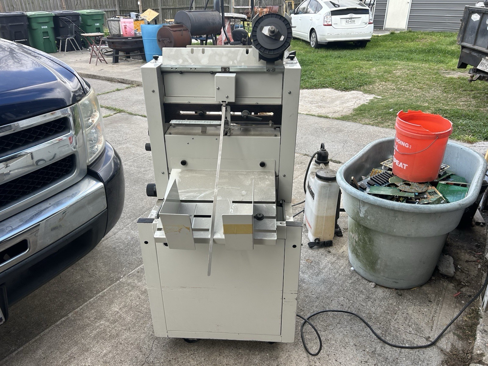 C.P. BOURG COLLATOR, MODEL AGR, 120VOLTS, 60 CYC, 5 Amp.