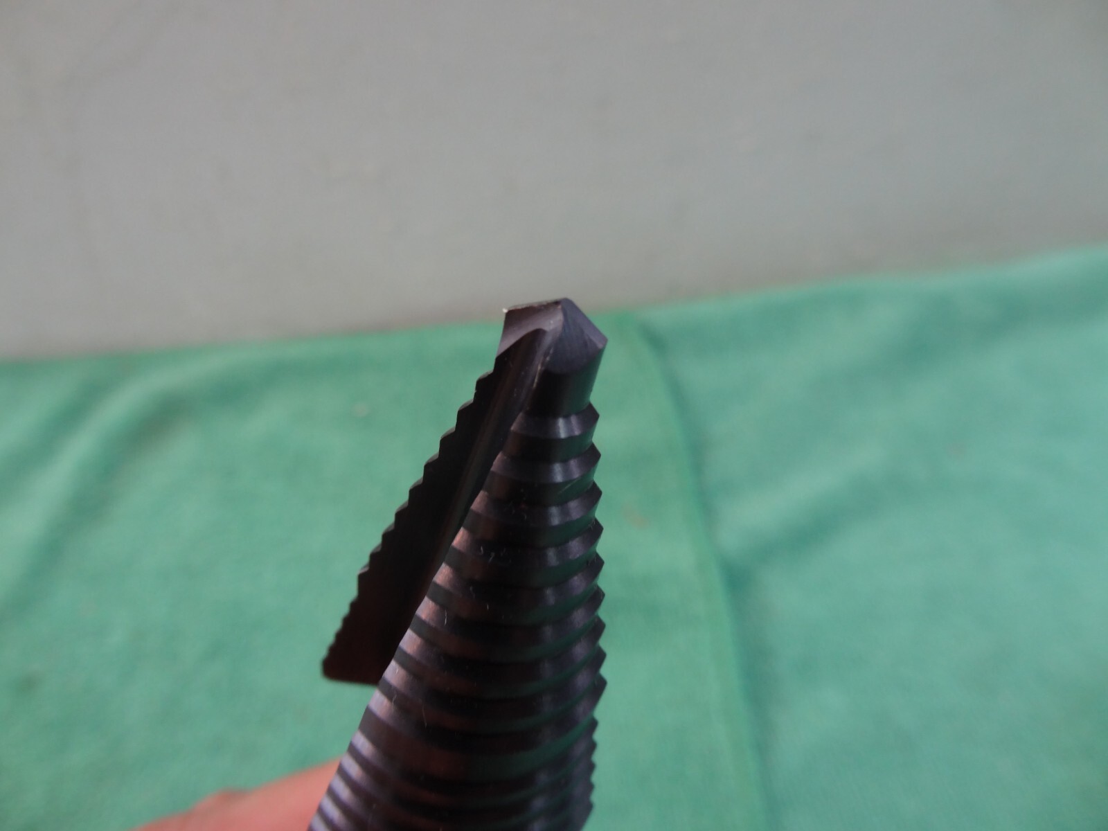 Klein Tools ‘Unibit’ Step Drill Bit 7/8″ to 1-1/8″ – KTSB11