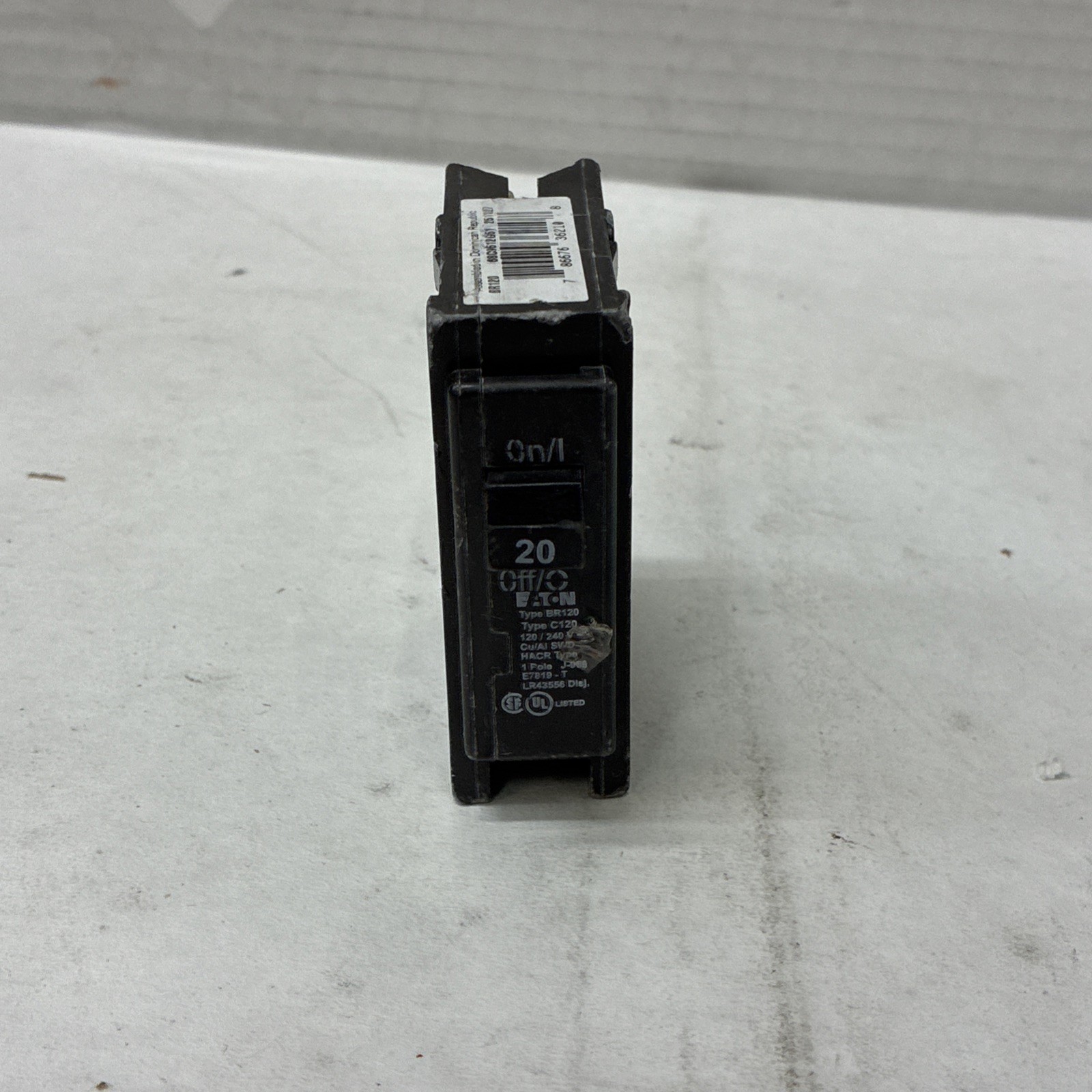 Eaton BR120 Thermal Magnetic Circuit Breaker – Black TYPE C120(NEW)