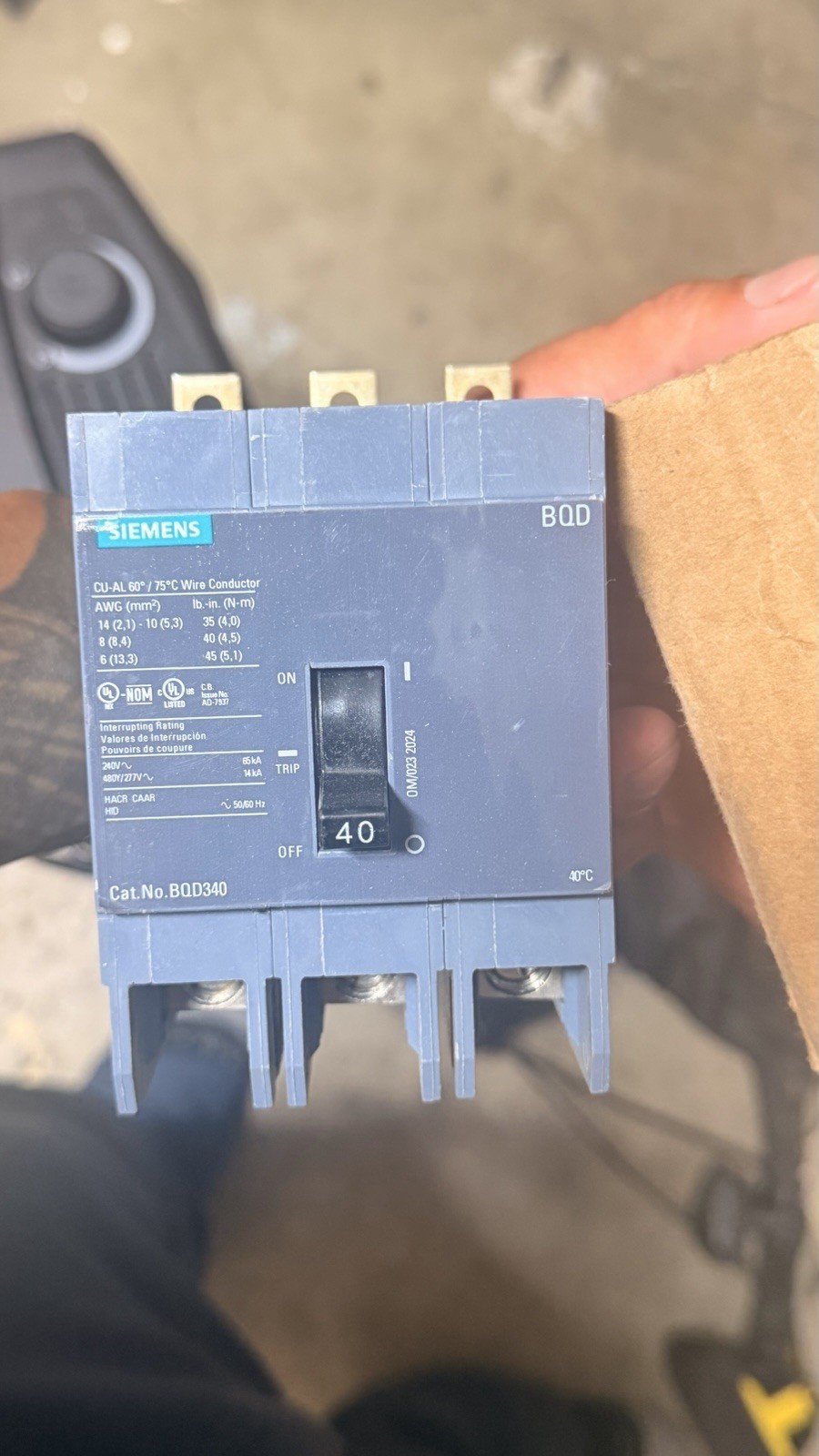 Siemens BQD340 40A 3-Pole Circuit Breaker 480Y/277V Trip Indicator