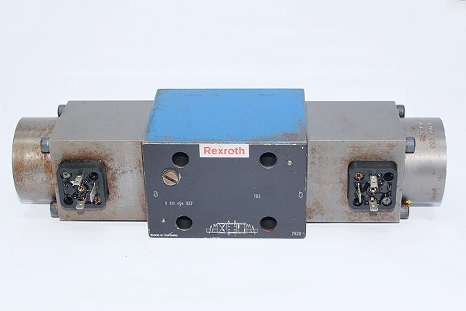 REXROTH/BOSCH 0 811 404 832 Directional Valve