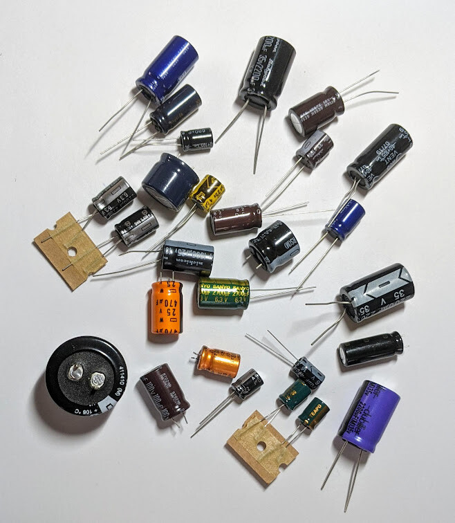 2 EA Radial Electrolytic Caps-PICK VALUES (0.1uF-6800uF) 4V-450V Mr Circuit