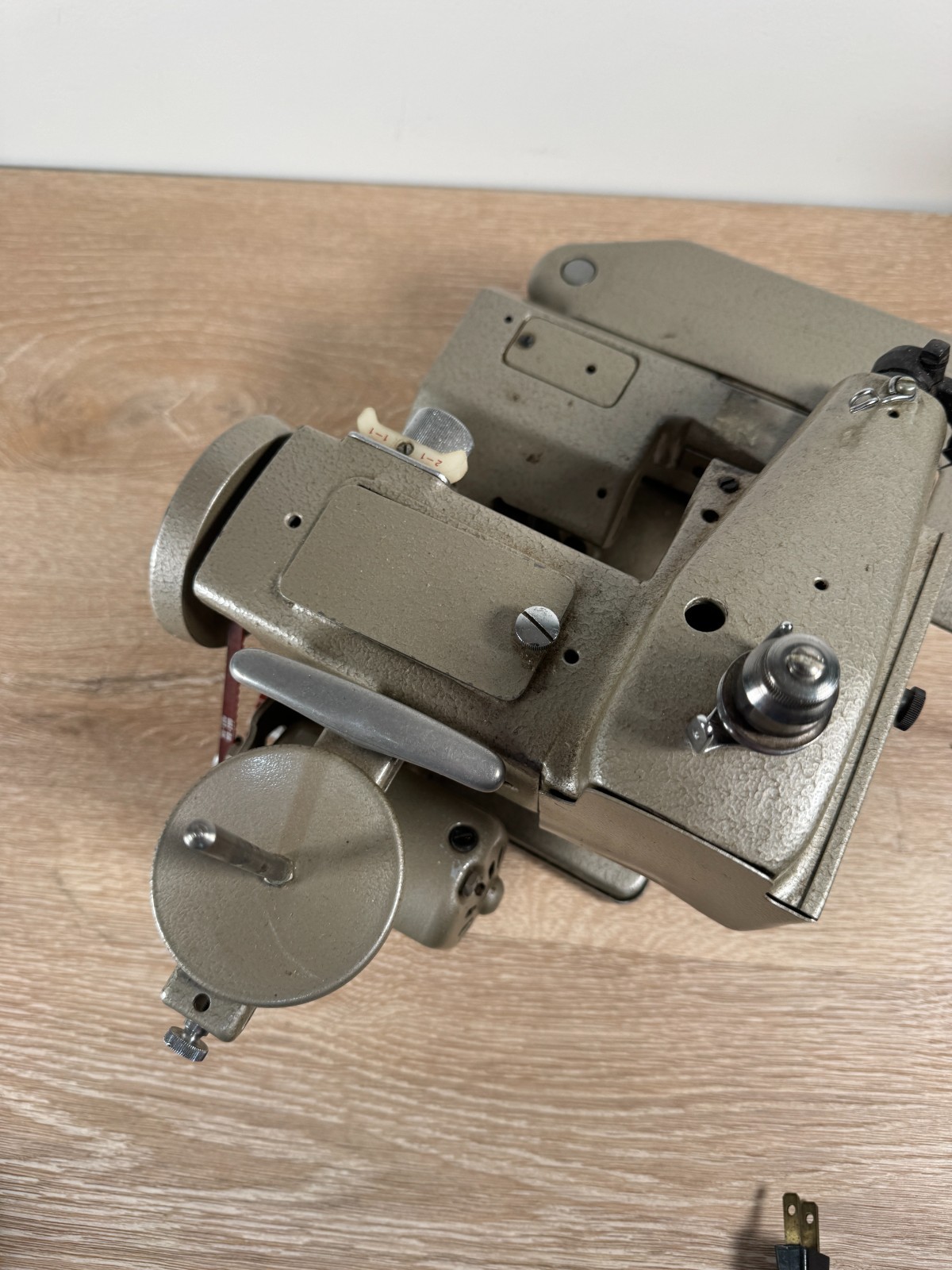 Chandler Mini Skipper Portable Blindstitch Sewing Machine w/Accessories Working*