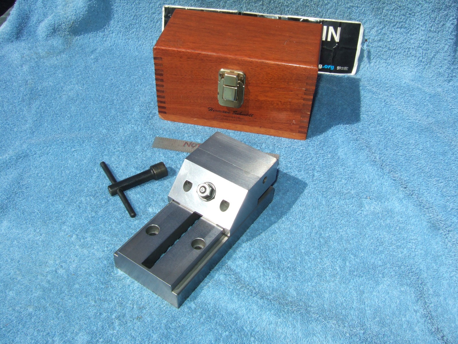 Hermann Schmidt V0 4 toolmakers grinding screwless vise 3in 4in cap B4 MACHINIST
