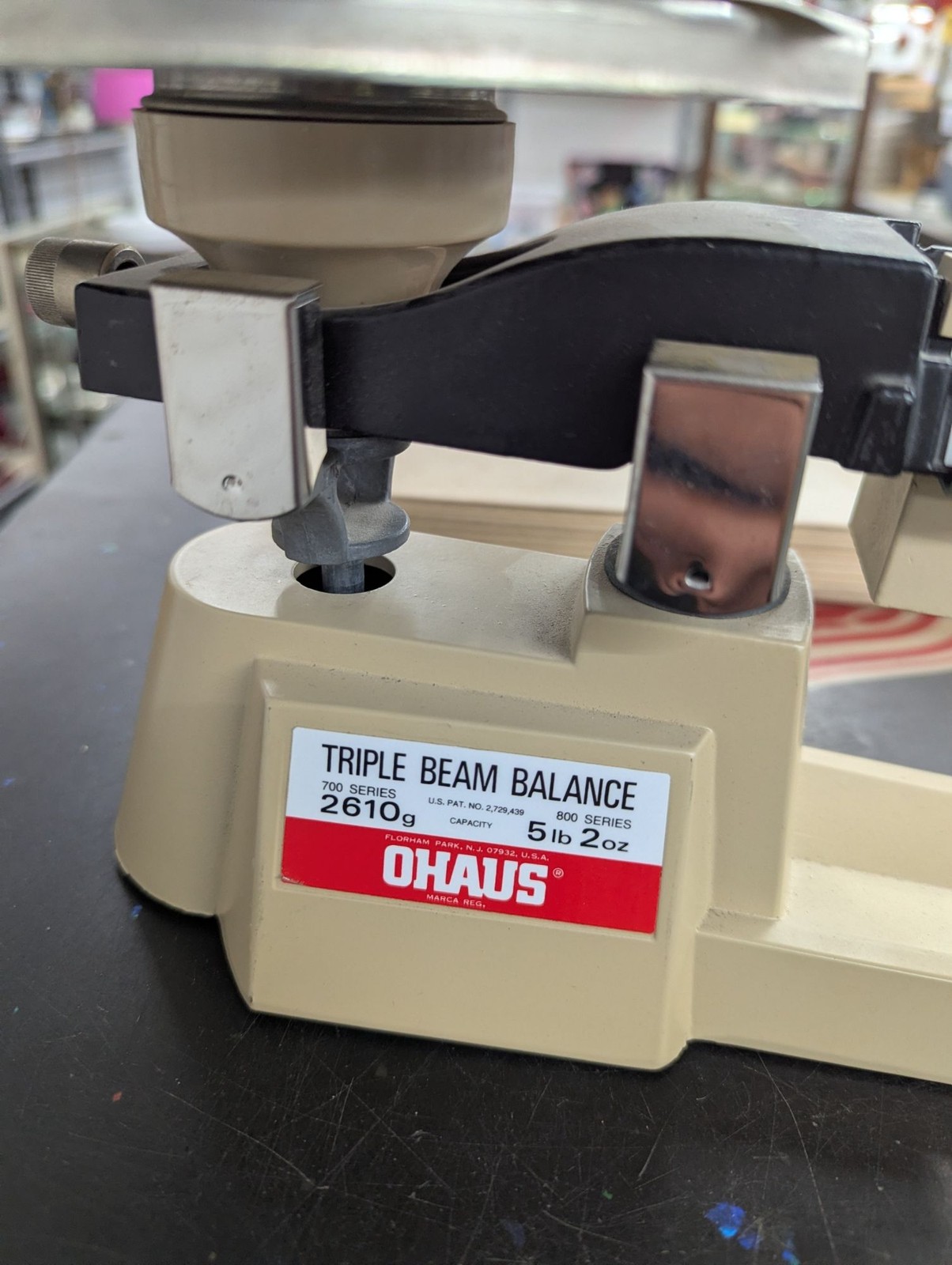 Ohaus Triple Beam Balance Scale 2610g Capacity 5lb 2oz Beige & Black Durable Des