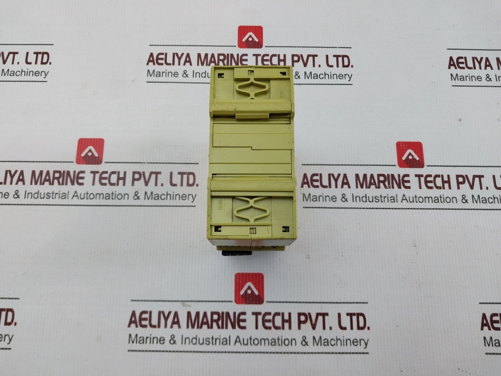 MUSHROOM PNOZ S30 C 24-240VACDC 2N/O 2N/C Safety Relay 24-240VAC/DC 9.0VA 5.5W
