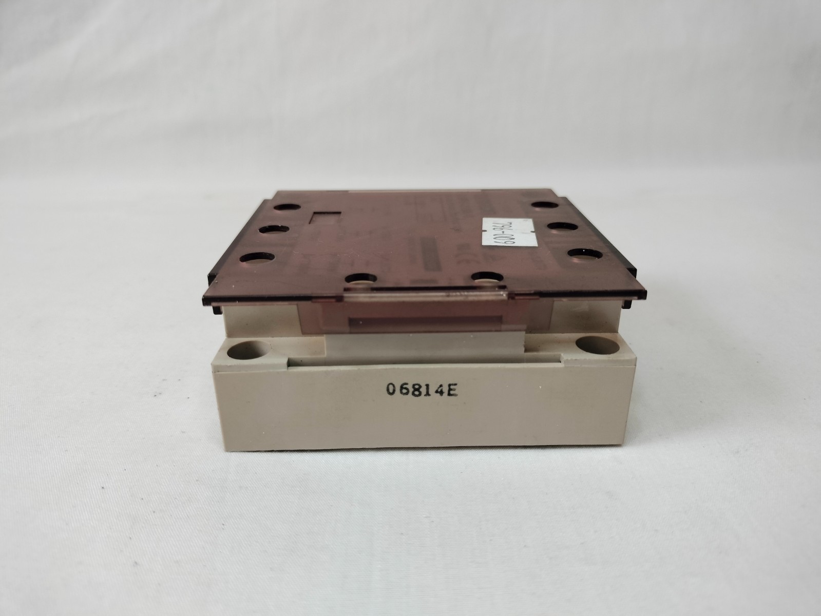Omron G3PE-215B-3 G3PE215B3 Solid State Contactor AC100-240V 15A DC12-24V