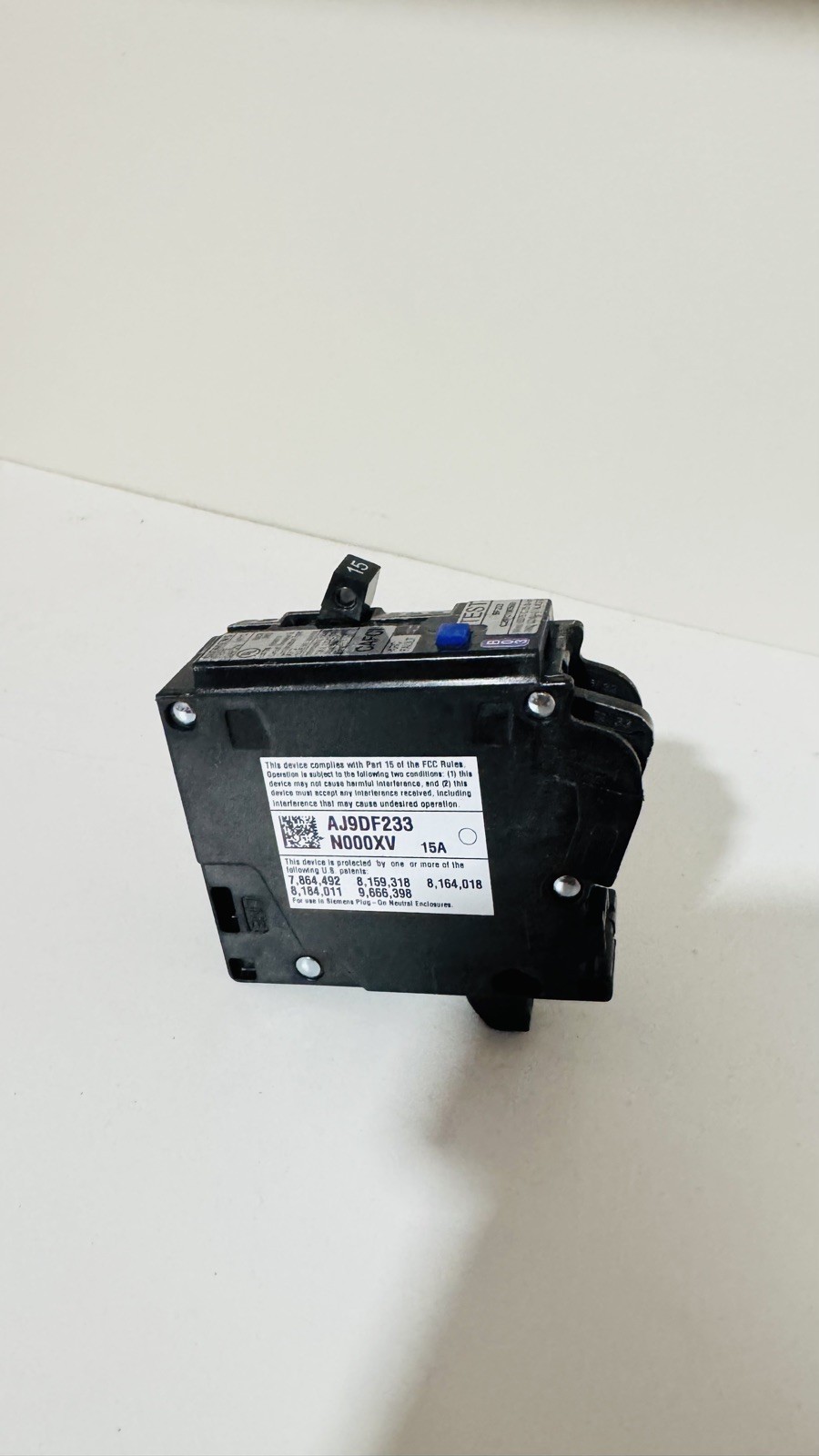 BOX OF 9 SIEMENS QA115AFCN 15A AFCI PLUG ON NEUTRAL (NO PIGTAIL WIRE) BRAND NEW