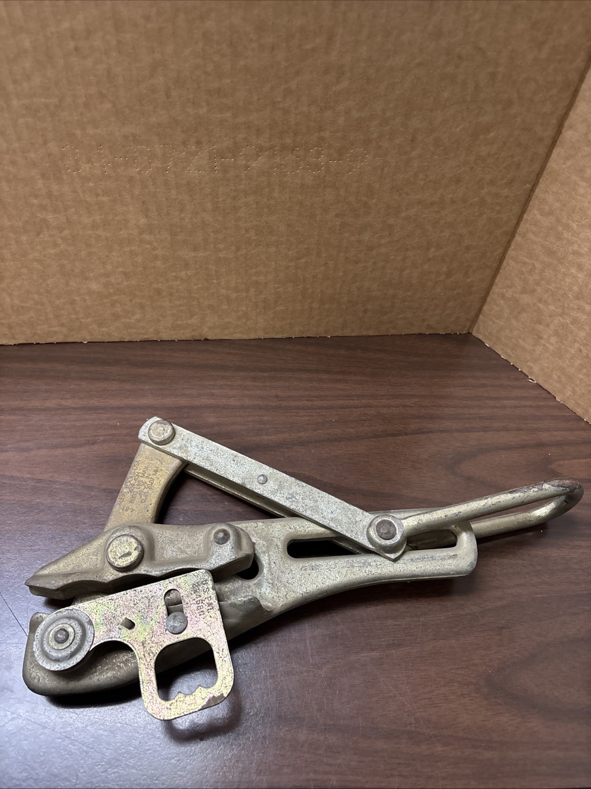 Klein Tools 1659-40H, 8000 Lbs Max, .49-.79 IN, 12.45-20.07 MM Grip LINEMAN