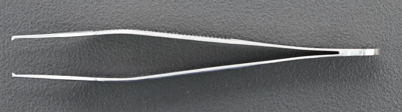 V Mueller NL1400 Adson Forceps, 1×2 Teeth, Serrated, Delicate, 4.75″
