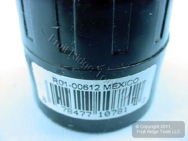 Leviton RESIDENTIAL Straight Blade Connector Plug NEMA 1-15 15A 125V 612 Bagged