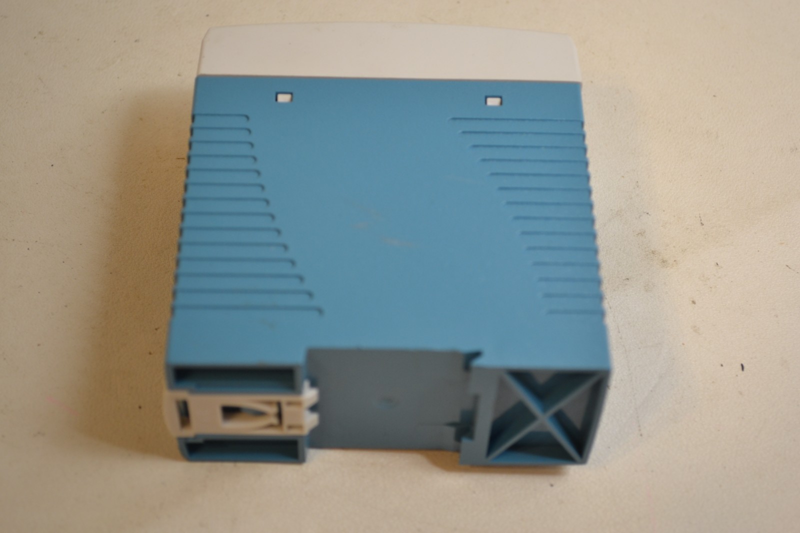 Meanwell MDR-40-24 100-240VAC 1.1A 50/60Hz