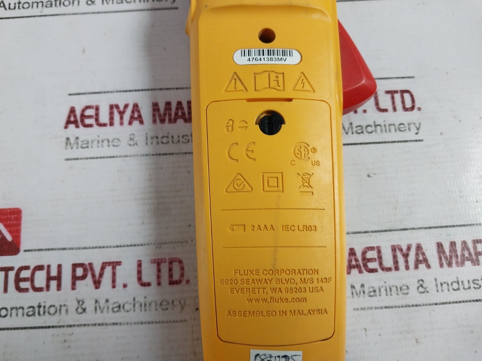 FLUKE 302+ Digital Clamp Meter IEC LR03 400A