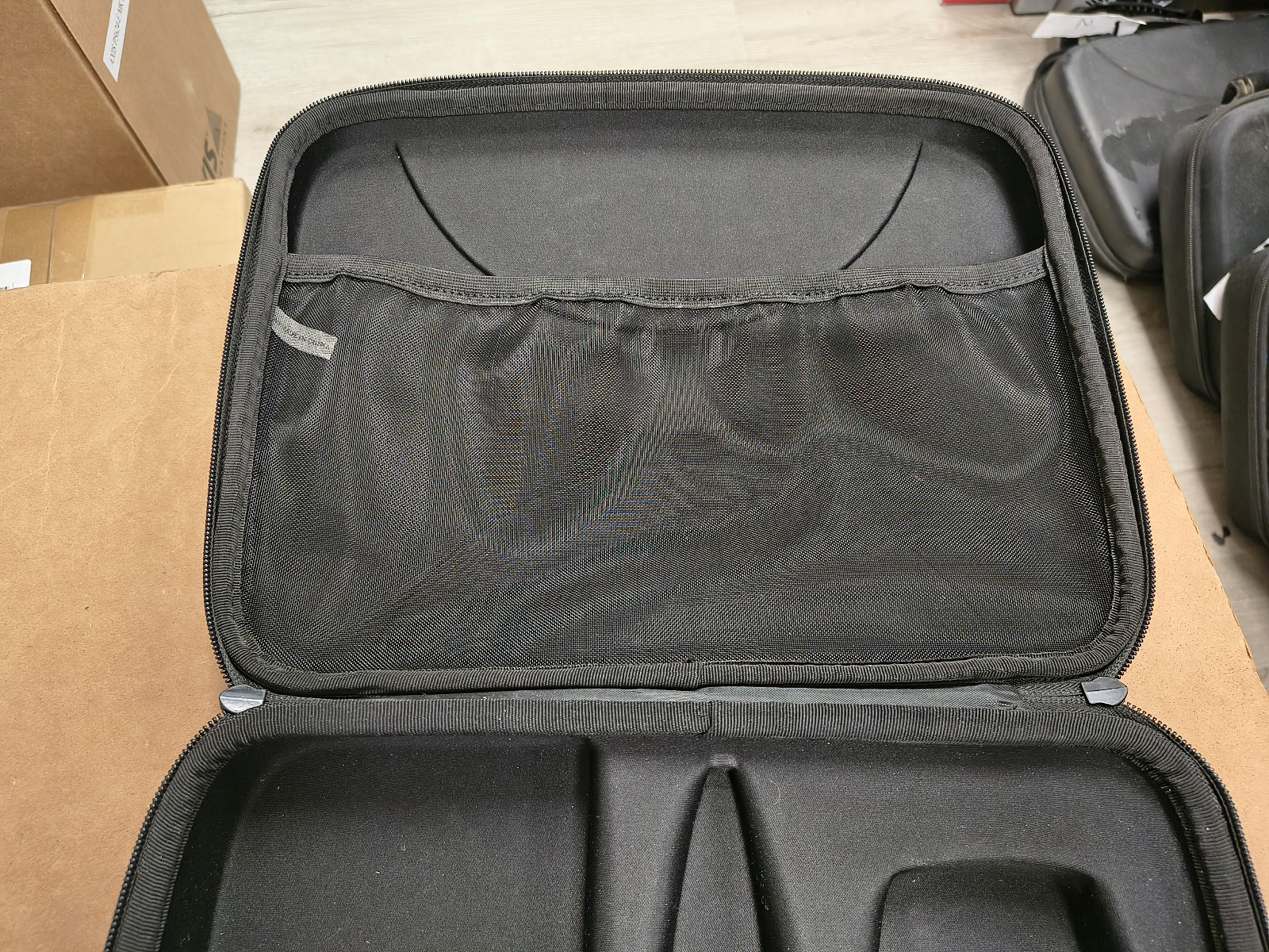 Grade A- Fluke Networks heavy duty CARRYING CASE Microscanner2 and MS-POE (5)